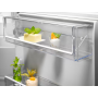 Холодильник ELECTROLUX LNG7TE18S